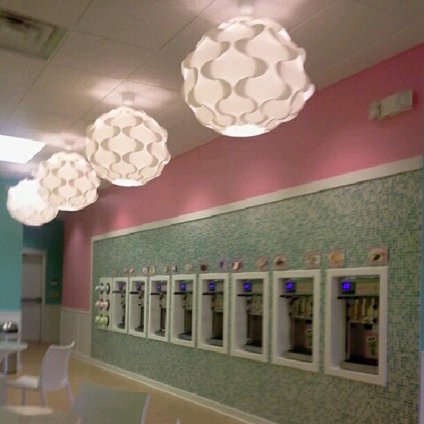 Great new place for #froyo self serve.